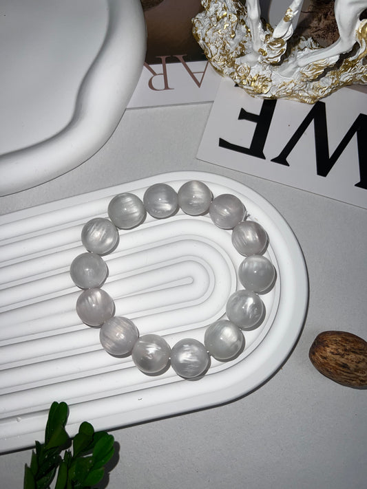 Exquisite bracelet